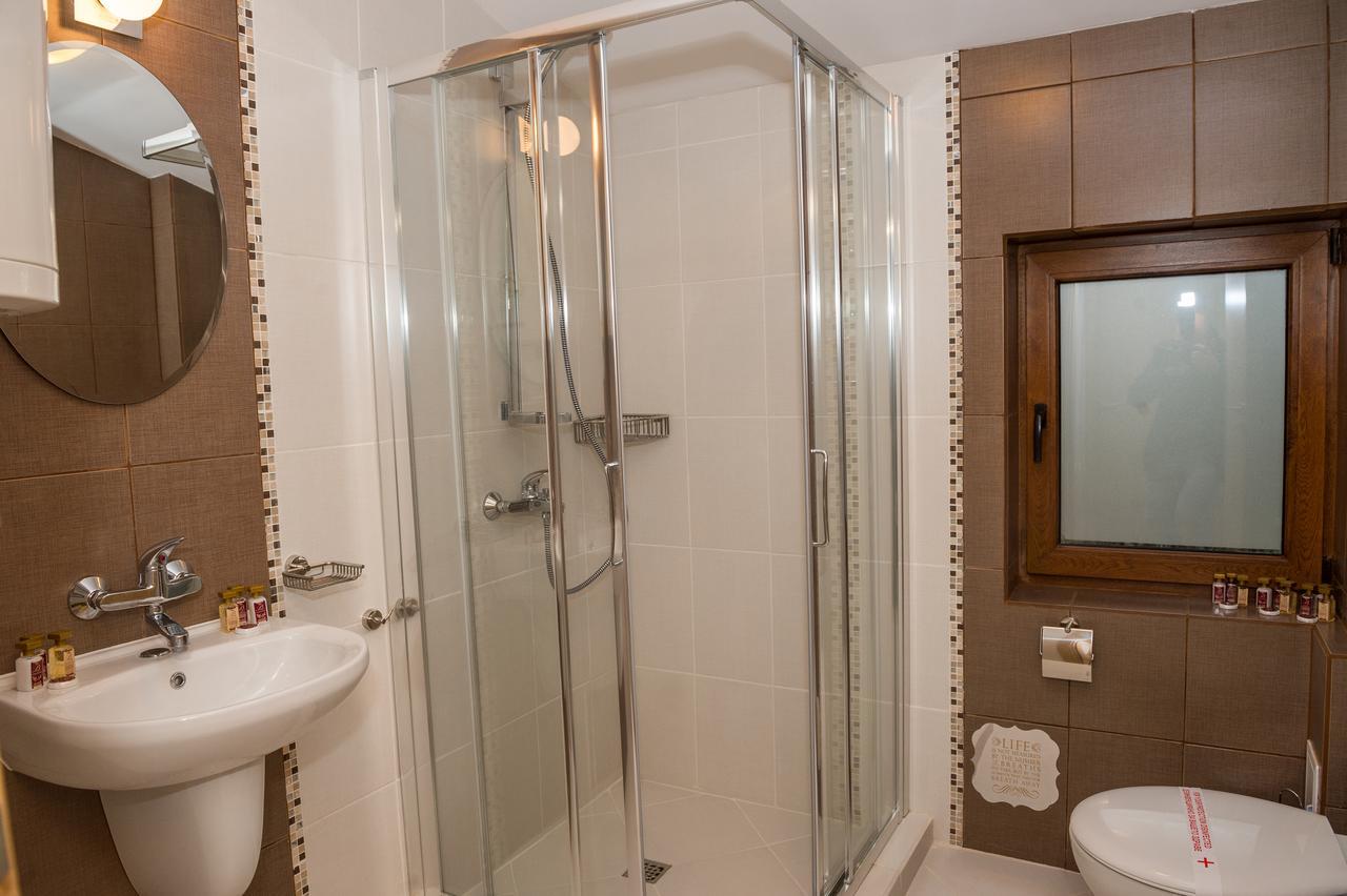 Sinjirite Complex Hotel เอเลนา ภายนอก รูปภาพ